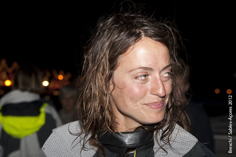 Justine Mettreaux erreicht als erste Frau das Ziel der Route du Rhum 2022
